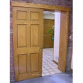 Porte coulissante intérieure en bois design classique